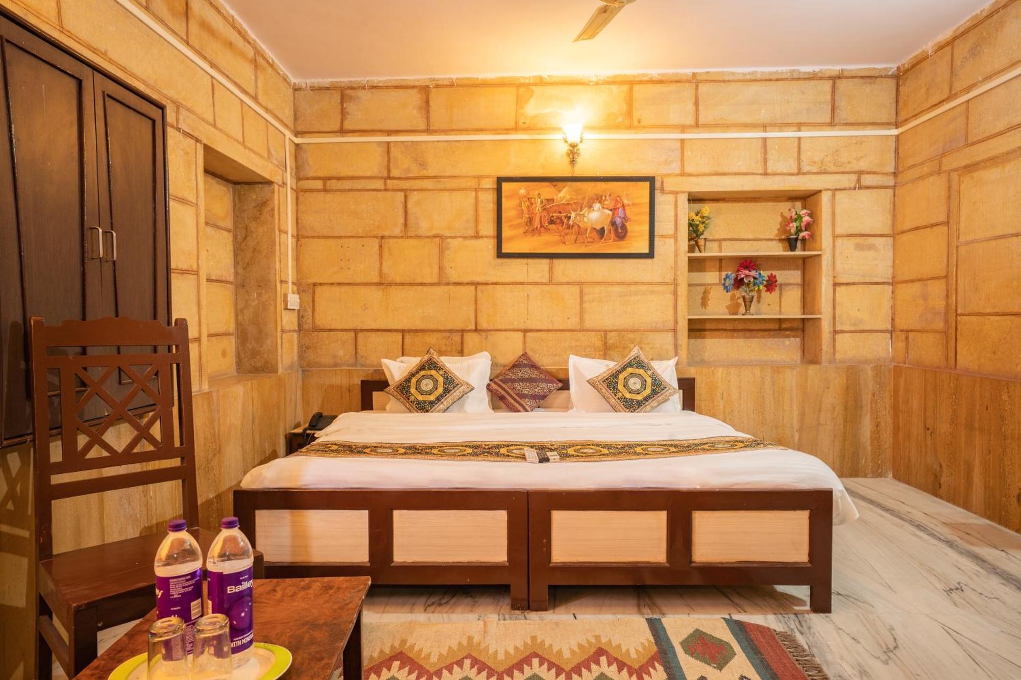 Hotel Classic Jaisalmer Exterior photo